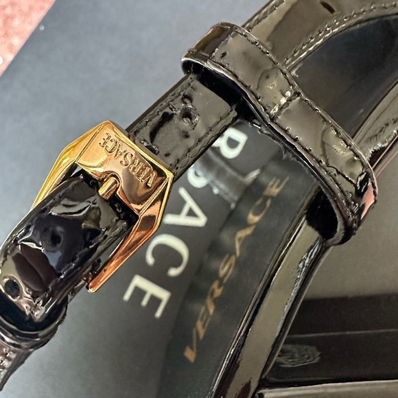 Versace Authentic Black & Gold Medusa Vernice Patent Leather Heeled Pumps 38/7.5 - Picture 7 of 14